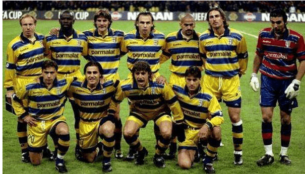 赫内斯：明年目标是德甲冠军；已准备庆祝活动？我们不想傲慢