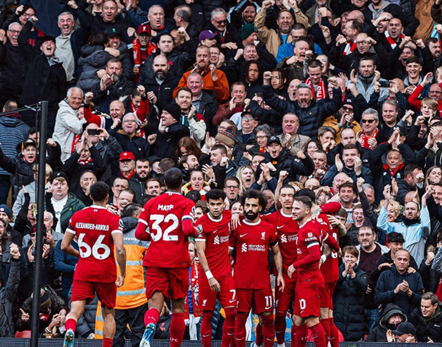 佩莱格里尼：塞维利亚落后时球迷往球场投掷杂物，这样不对