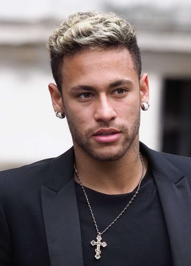 阿莫林头大了！曼联1-1又爆冷：英超7队争四差3分，1队成大黑马