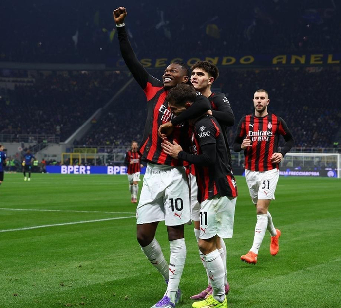 埃切韦里冬窗回河床？记者：经纪人和曼城都没有进行相关讨论