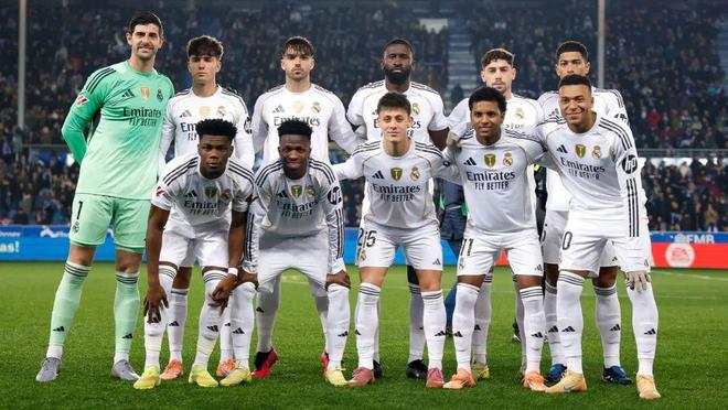 “高尔夫皇帝”伍兹称“腰部恢复速度不快…回归赛场时间未定”