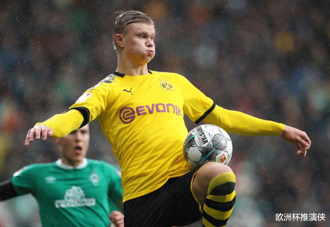 杨晨对话施拉普纳：中国球员不该只为钱踢球，留洋从乙级开始